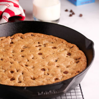 Skillet Chocolate Chip Cookie